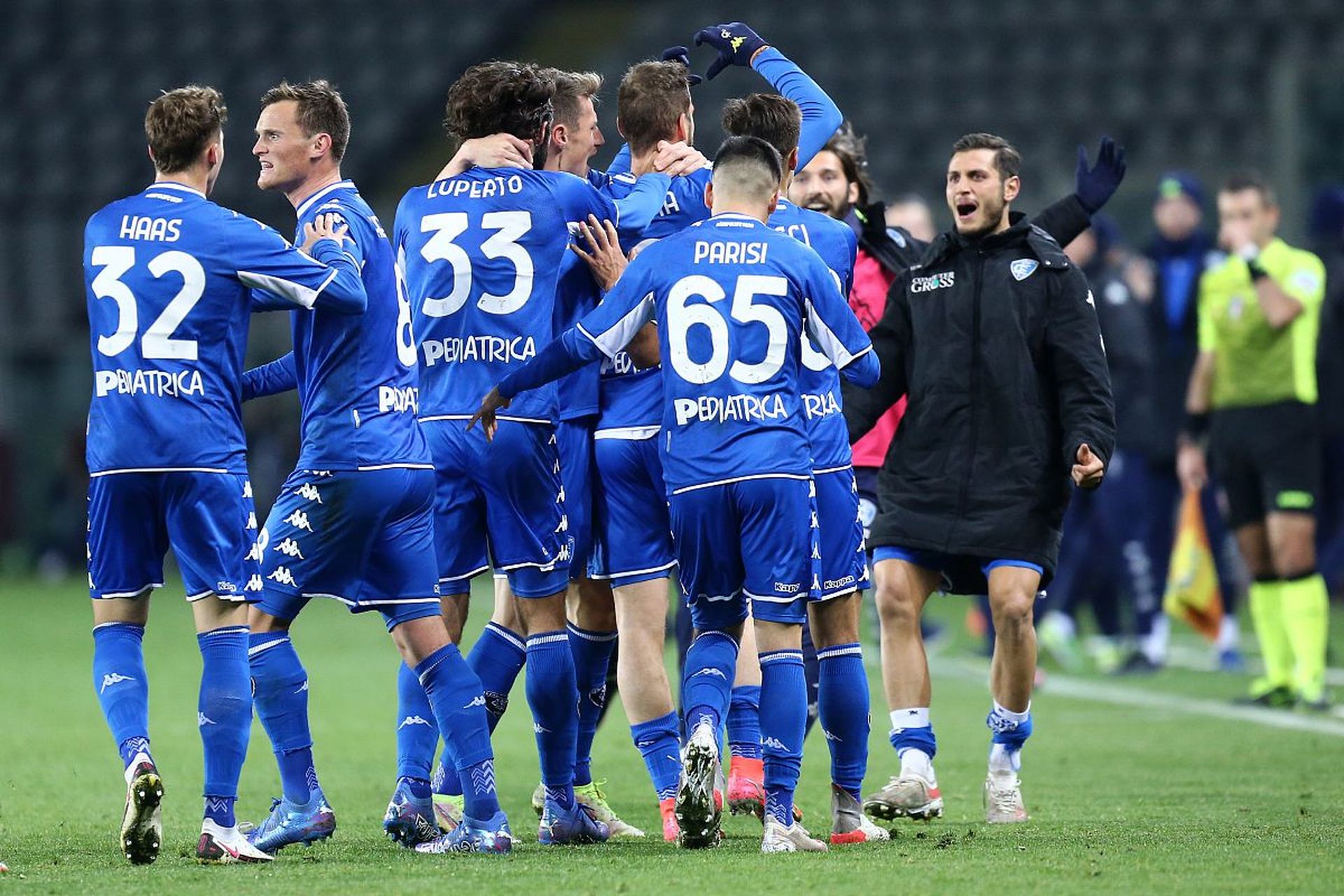 题显得尤为 题显得尤为