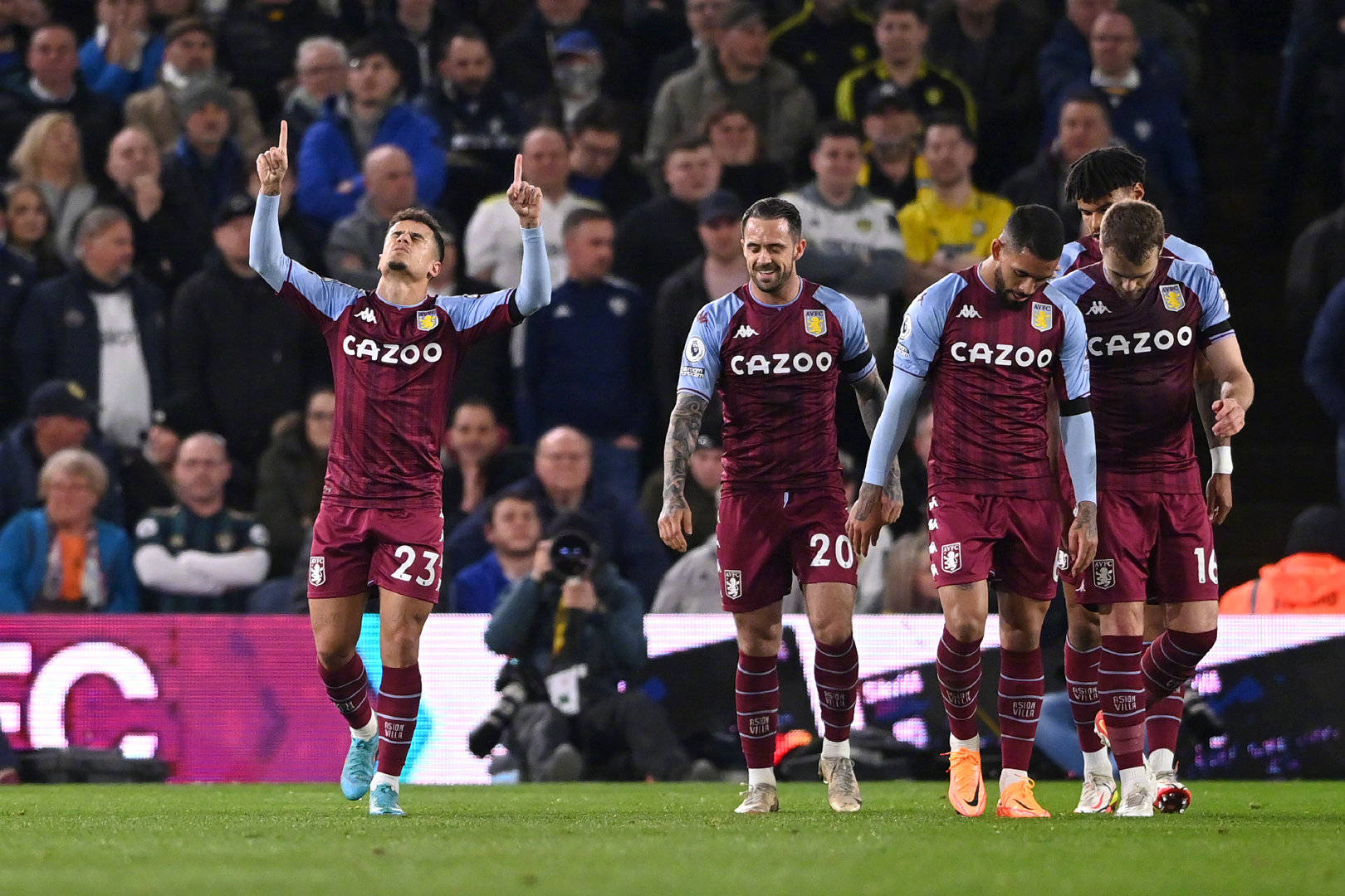 厅闲聊时 厅闲聊时